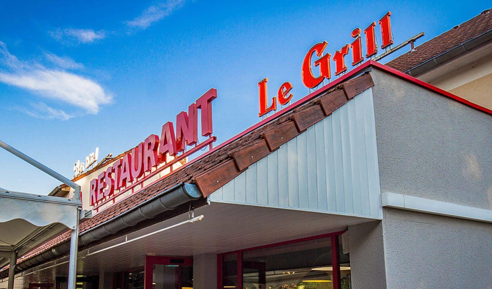 Logis Hotel Lons-Le-Saunier - Restaurant Le Grill Exterior foto